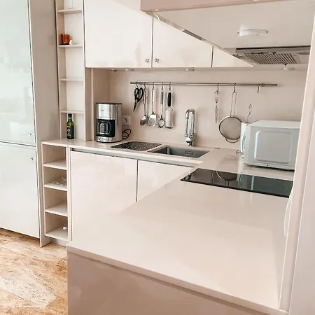 Cosy Flat With Sea View, Pool And Terrace In Altamira-complex In - Playa Del Duque 公寓 *