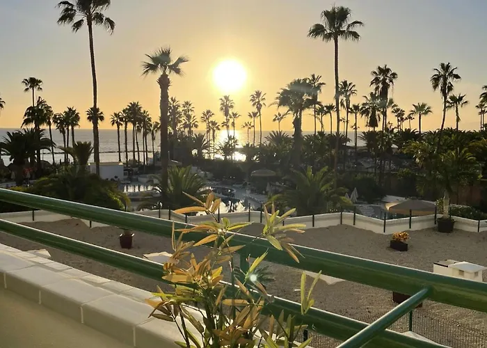 Cosy Flat With Sea View, Pool And Terrace In Altamira-complex In - Playa Del Duque Apartmán *