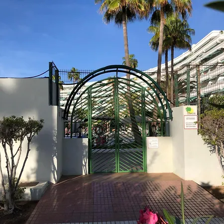 Cosy Flat With Sea View, Pool And Terrace In Altamira-complex In - Playa Del Duque Daire *