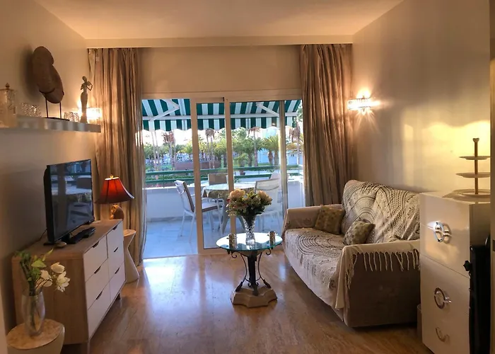 Cosy Flat With Sea View, Pool And Terrace In Altamira-complex In - Playa Del Duque Daire *