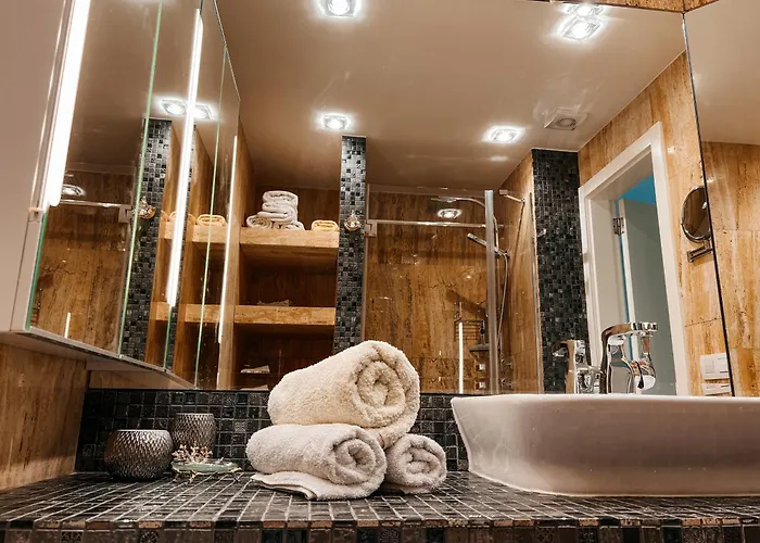 Cosy Flat With Sea View, Pool And Terrace In Altamira-complex In - Playa Del Duque *