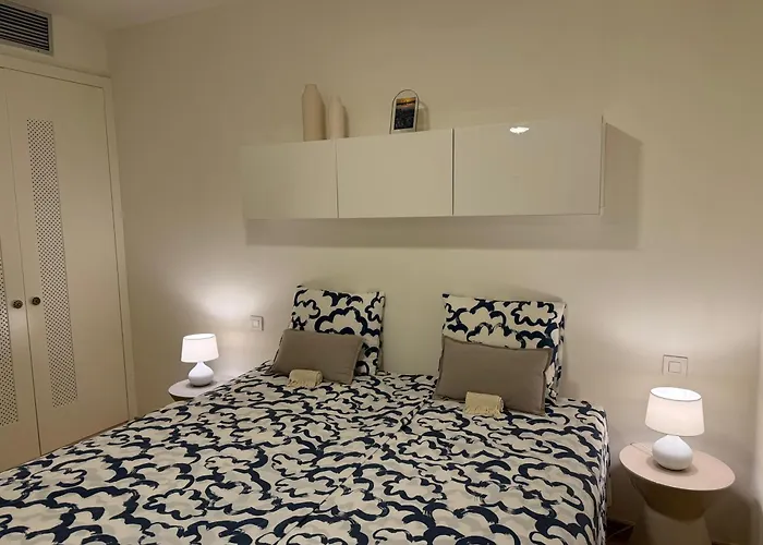 Cosy Flat With Sea View, Pool And Terrace In Altamira-complex In - Playa Del Duque